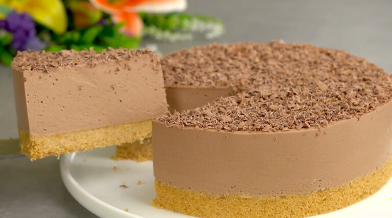 No Bake Chocolate Cake