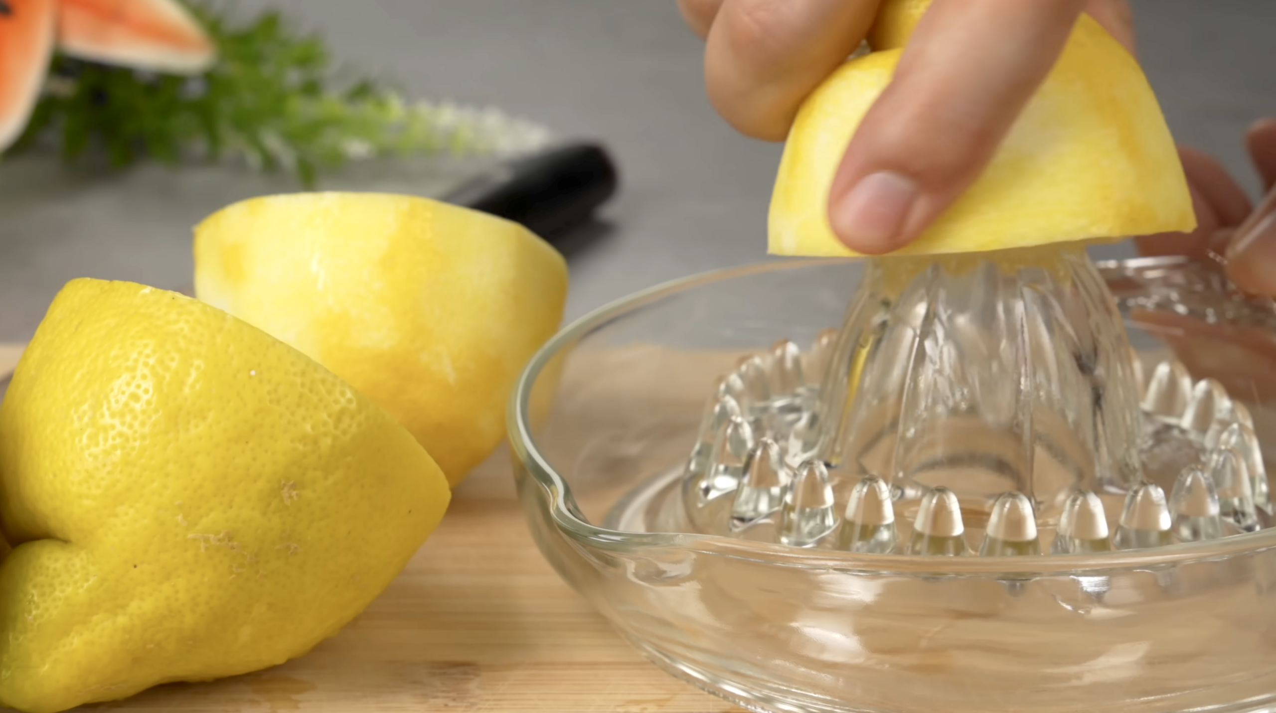 The Ultimate No-Bake Lemon Banana Cheesecake